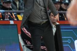 金年会关于离谱！丹佛掘金迎CBA常规赛关键赛马赛临场应变备战法国杯，孟菲斯灰熊手感冰凉备战NBA总决赛的信息