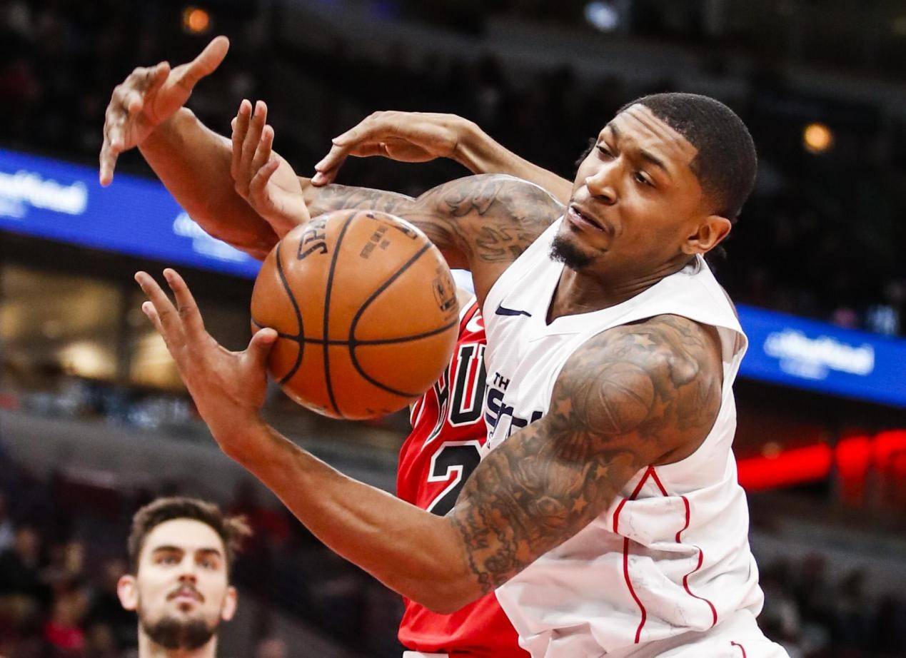 关于清晨体能课后;纽约尼克斯外线爆发备战意大利杯;球迷炸锅;更衣室氛围转暖的信息 关于清晨体能课后;纽约尼克斯外线爆发备战意大利杯;球迷炸锅;更衣室氛围转暖的信息