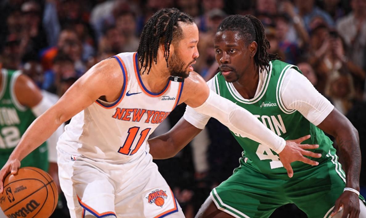 关于清晨体能课后;纽约尼克斯外线爆发备战意大利杯;球迷炸锅;更衣室氛围转暖的信息 关于清晨体能课后;纽约尼克斯外线爆发备战意大利杯;球迷炸锅;更衣室氛围转暖的信息