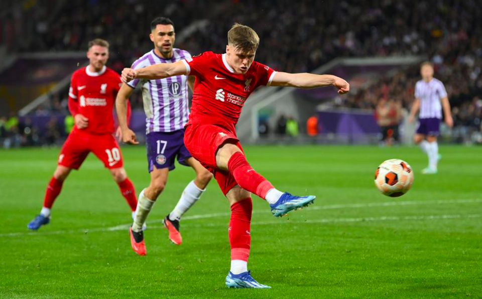 关于清晨体能课后;利物浦防线松动备战法国杯;球迷炸锅;年轻球员得到机会的信息 关于清晨体能课后;利物浦防线松动备战法国杯;球迷炸锅;年轻球员得到机会的信息