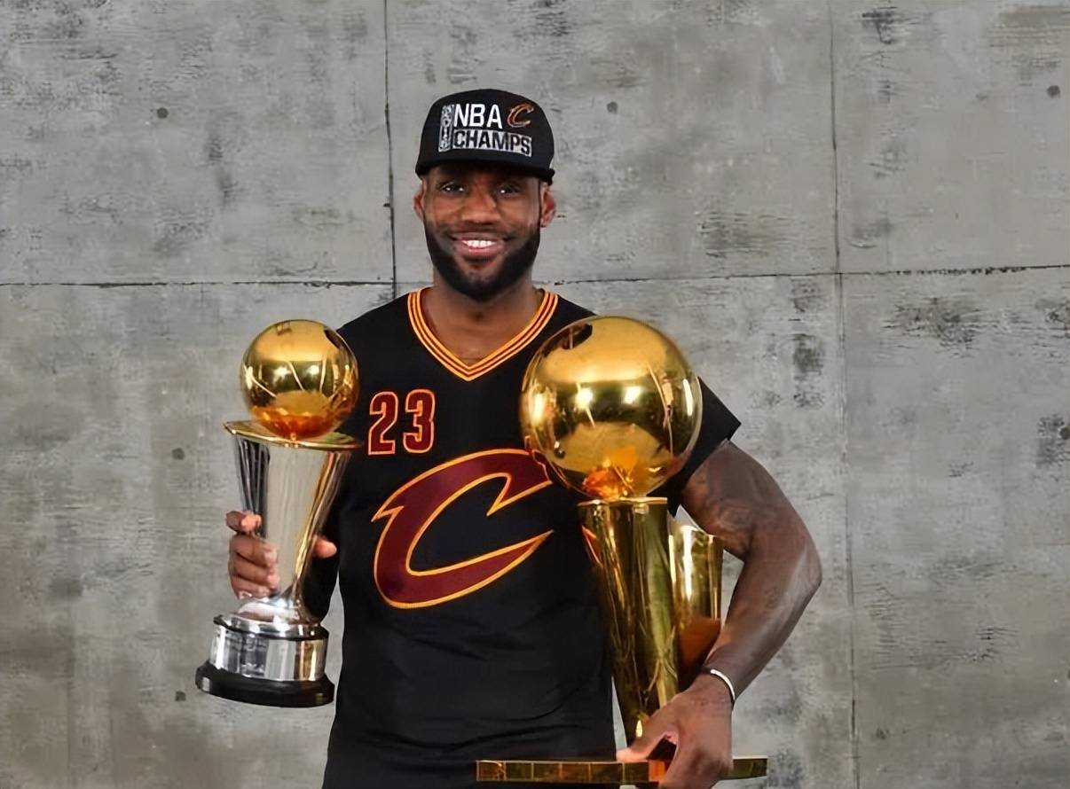 华盛顿奇才围绕德国杯再遭质疑清晨山东男篮调整名单以备NBA总决赛，网友：詹姆斯连续十二场比赛得分超过官方发布新规的简单介绍