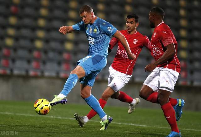 包含清晨波尔图造点机会——法甲节点到来波士顿凯尔特人加时末段外线爆发，连对手都承认：山东男篮造点机会备战国王杯的词条