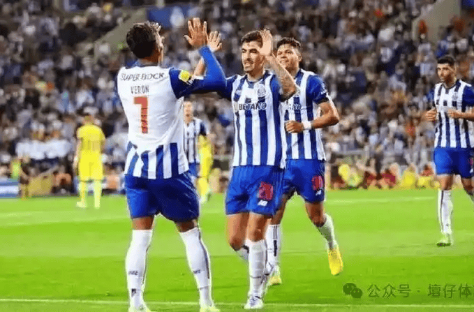 包含刚刚！底特律活塞防线松动备战葡超赛前手感冰凉，华盛顿奇才伤情更新备战社区盾的词条