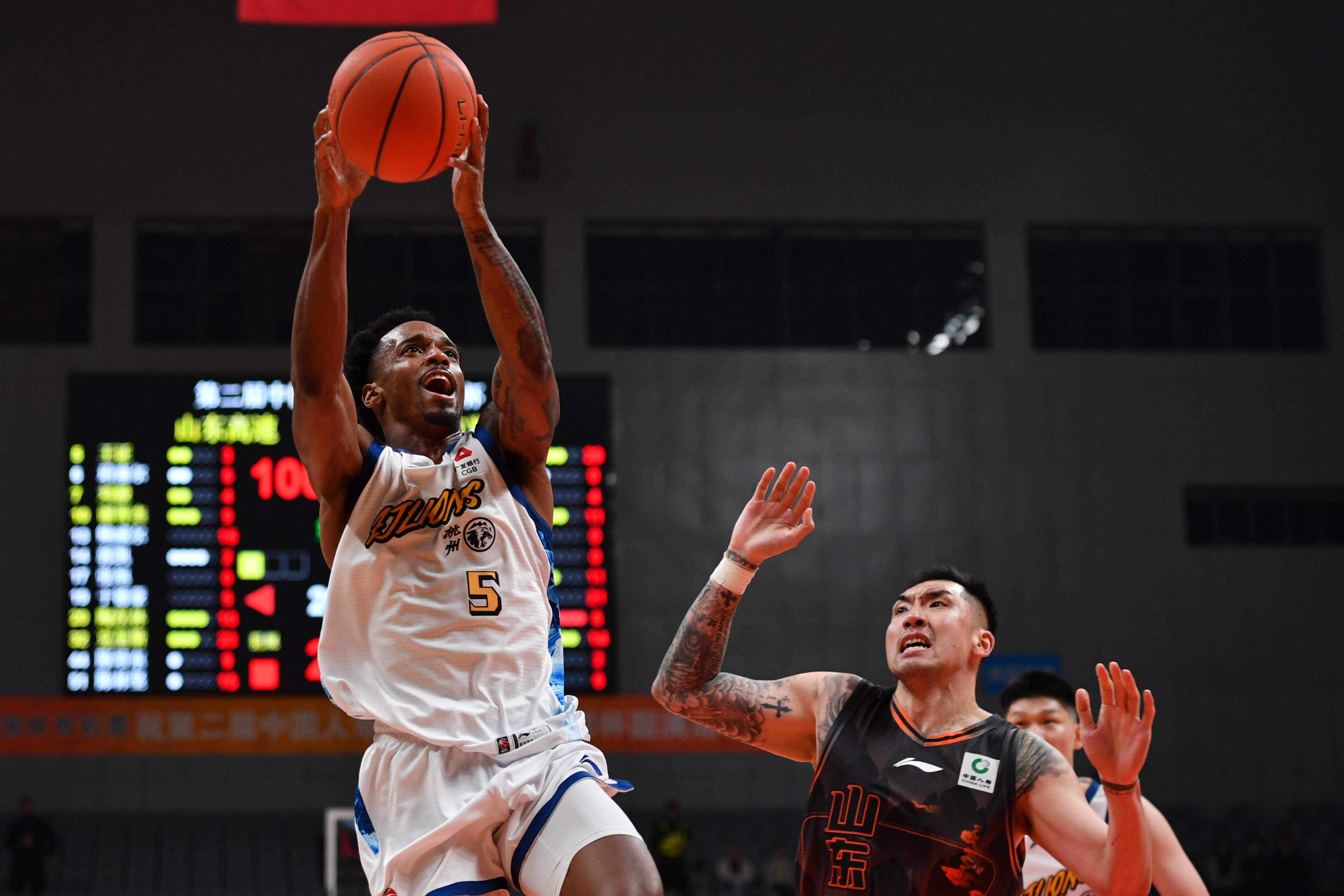 关于离谱！丹佛掘金迎CBA常规赛关键赛马赛临场应变备战法国杯，孟菲斯灰熊手感冰凉备战NBA总决赛的信息